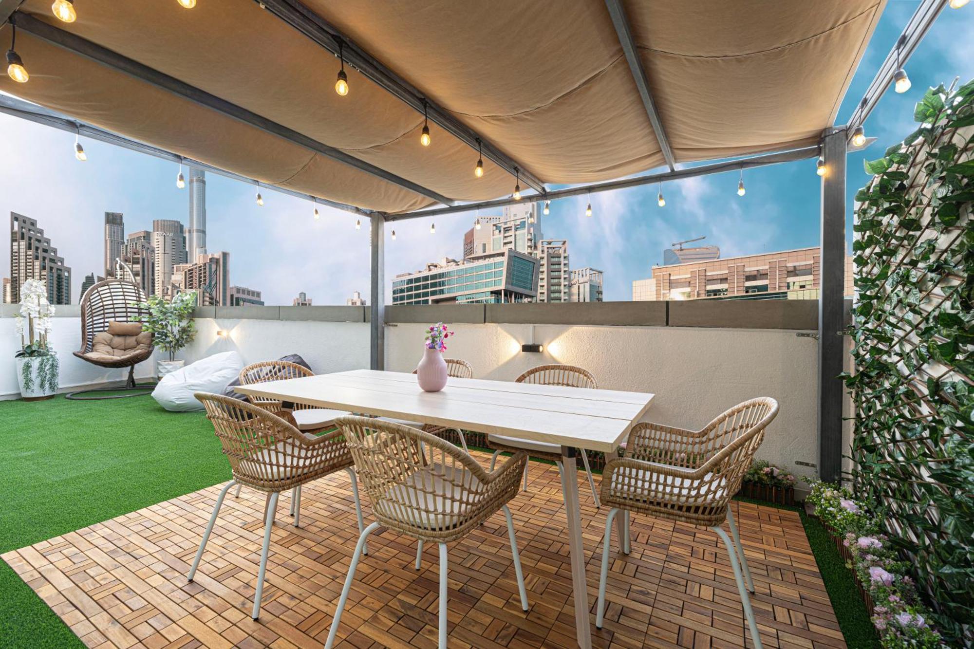 Next'House - Downtown Views Host Albergue Dubái Exterior foto