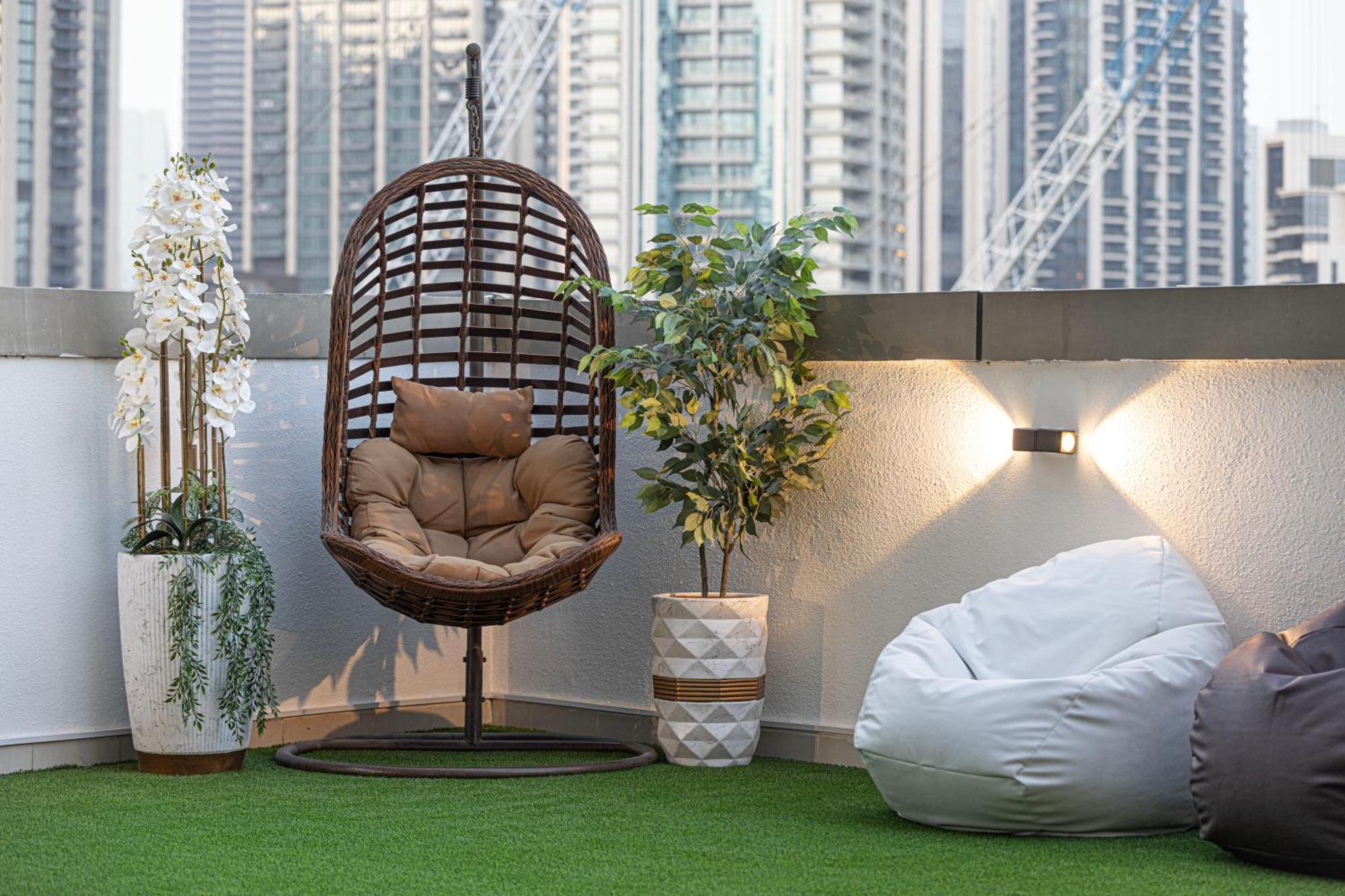 Next'House - Downtown Views Host Albergue Dubái Exterior foto